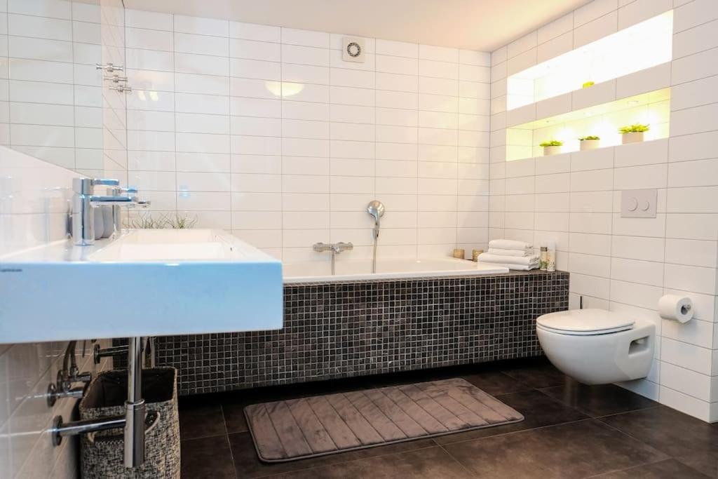 #Stayhere - Spacious Luxury Town Hall 3Bdr Apartment VNO Exteriör bild