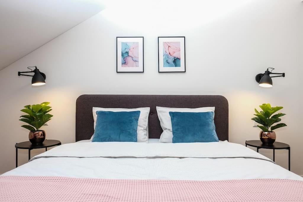 #Stayhere - Spacious Luxury Town Hall 3Bdr Apartment VNO Exteriör bild