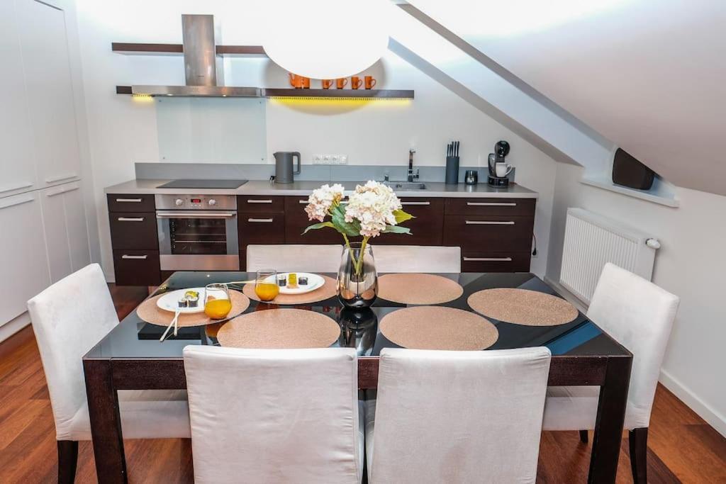 #Stayhere - Spacious Luxury Town Hall 3Bdr Apartment VNO Exteriör bild